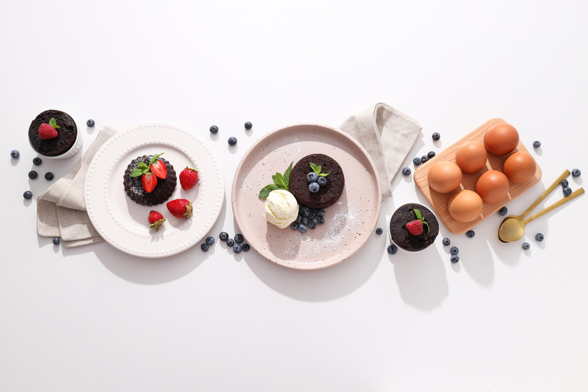 Assorted dishes displayed for online class
